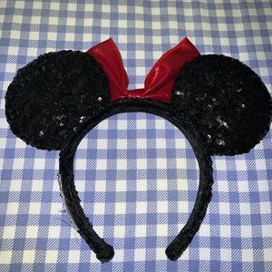 Minnie Mouse headband